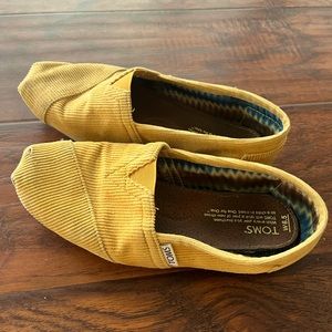TOMS shoes, Gold Corduroy, size 6.5